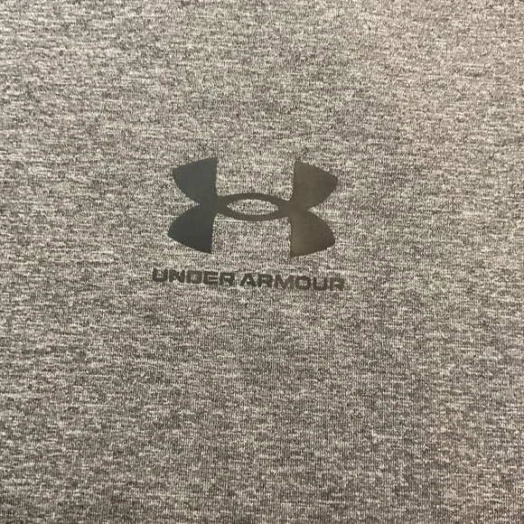 Under Armour HeatGear Compression Sleeveless Shirt Athletic Tank Top Medium - Picture 2 of 6